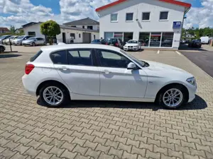 BMW 118 i/ A* 5-trg. 118 i Sport Line*mtl. 199,-€ Bild 3