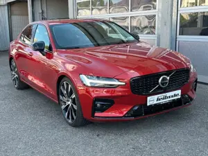Volvo S60 B5 Ultimate Dark AWD-BW-360°-Massage-Nappa