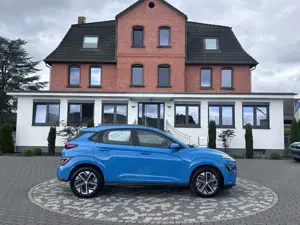 Hyundai KONA Select ACC SHZ LHZ CAM Smart-Link
