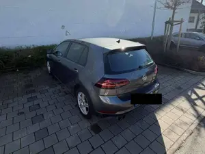 Volkswagen Golf GTE Golf VII Hybrid 5-Türer 1.4 Plug-In-Hybrid DSG Bild 4