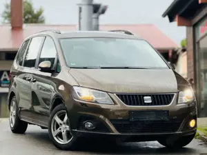 SEAT Alhambra Style Navi Pano