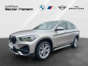 BMW X1 xDrive20d Sport Line, AHK, HiFi, etc.