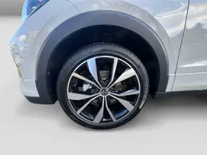 Volkswagen T-Cross 1.0TSI R-Line Matrix APP ACC CAM Sitzhzg Bild 5