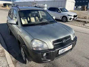 Hyundai TUCSON *2.0Diesel*EXCLUSIV*4x4*Leder*Klima*Alu*TÜV*