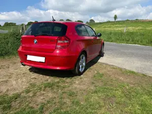 BMW 116 2.Hand / Unfallfrei / Scheckheft / TÜV 11/27 Bild 2