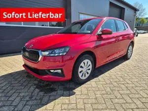 Skoda Fabia 1.0 TSI 95PS Selection 5-türig Rückf.Kamera Par...
