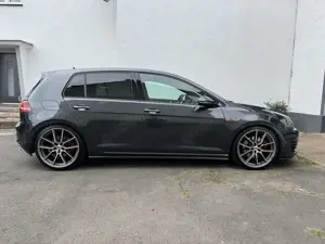 Volkswagen Golf GTI GTI BMT*TÜV NEU*NAVI*AUTOMATIK*SITZHEIZUNG* Bild 4