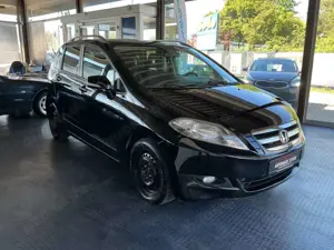 Honda FR-V