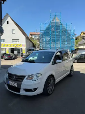 Volkswagen Touran 1.4 TSI Highline Bild 2