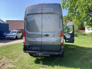 Ford Transit Bus Trend