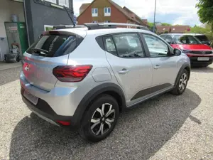 Dacia Sandero Stepway TCe Comfort Bild 4