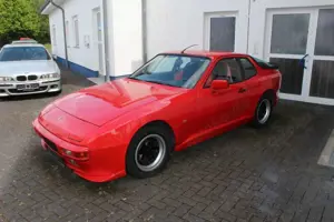 Porsche 944