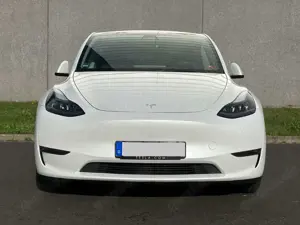 Tesla Model Y Model Y Performance Dual Motor AWD