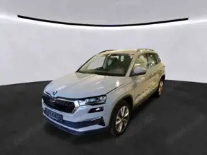 Skoda Karoq Style 2.0 TDI 6-Gang LED Navi RFK GRA SHZ Bild 2