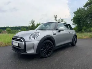 MINI Cooper MINI Essential Trim,Auto,LED,GARANTIE 03/2028