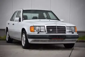 Mercedes-Benz E 420 / 400 E W124 mit V8