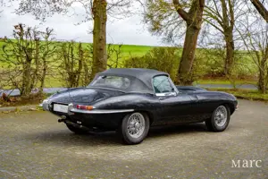 Jaguar E-Type Roadster Serie 1,5  4.2 Liter / Matching Numbers Bild 2