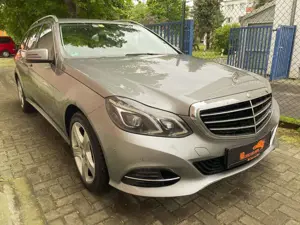 Mercedes-Benz E 220 CDI T-Modell, AHK, HK, LED!!!