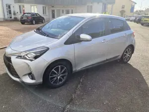 Toyota Yaris Y20 Club ALU Klima SHZ Bild 2