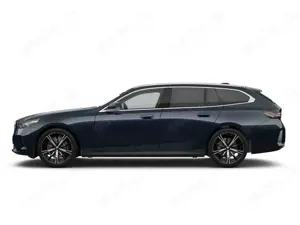 BMW 540 d xDrive Touring Sportpaket HUD AD StandHZG AHK-kl Bild 2
