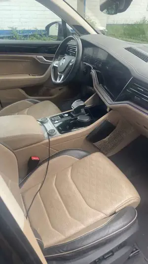 Volkswagen Touareg Bild 2