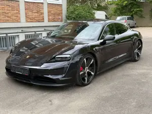 Porsche Taycan 4 S ACC Bose Pano Kamera  PZ-Scheckheft