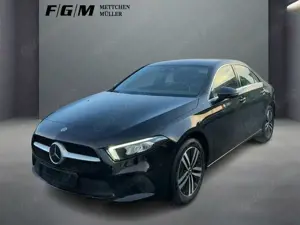Mercedes-Benz A 250 A 250e LED/CarPlay/R-Kamera/MBUX/Ambiente/Therm.