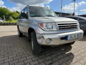 Mitsubishi Pajero Pinin 5-Türig Bild 3