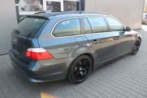 BMW 530 i Aut. Touring Xenon Navi PDC SHZ Tempomat Bild 4