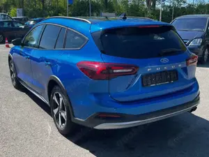 Ford Focus Turnier Active X Autom, BO, PANO, iACC Bild 4