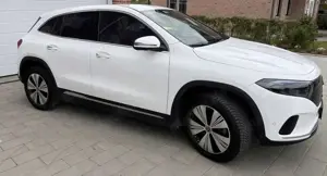 Mercedes-Benz EQA 350 EQA 350 4Matic (243.712) Bild 2
