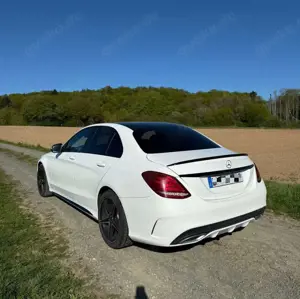 Mercedes-Benz C 220 Mercedes W205 C-Klasse 220 CDI AMG Line