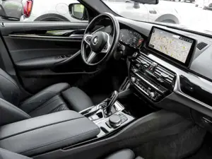 BMW 530 d M SPORT+DA+PA+HiFi+ADAPT.LED Bild 3