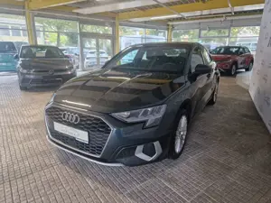 Audi A3 30 TFSI S tronic advanced LED Navi PDC Sitzh. Bild 3