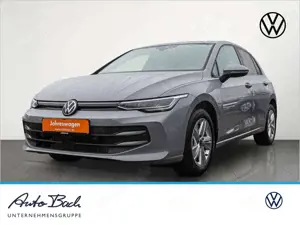 Volkswagen Golf VIII Life 1.5 eTSI DSG LED CarPlay ACC EPH