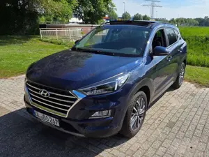 Hyundai TUCSON SUV