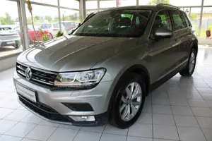 Volkswagen Tiguan Comfortline LED NAVI PDC 1.HAND!