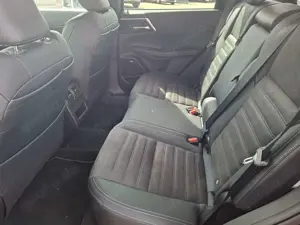 Mitsubishi Outlander Outlander 2.4 4WD Plug-In Hybrid Intro Edition Bild 5
