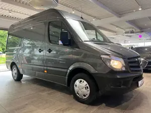 Mercedes-Benz Sprinter Bild 2