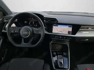 Audi A3 30 TFSI S tron. S LINE SONOS ACC LE Bild 3