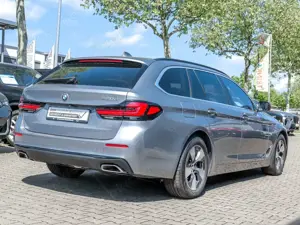 BMW 520 d Touring AHK Navi RFK Parkassistenzsystem Bild 2