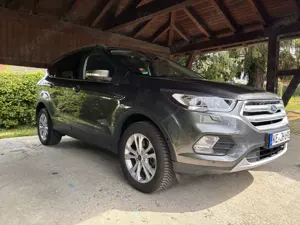 Ford Kuga 1.5 EcoBoost 4x4 Aut. Titanium