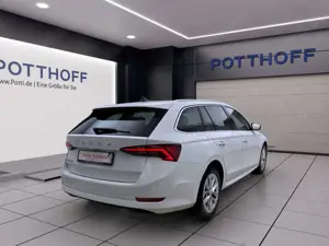 Skoda Octavia Combi 2.0 TDI DSG STYLE AHK NAVI SITZHZG Bild 5