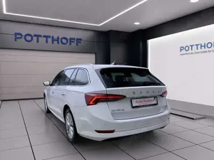 Skoda Octavia Combi 2.0 TDI DSG STYLE AHK NAVI SITZHZG Bild 2