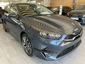 Kia Ceed SW / cee'd SW 1.5 T-GDI DCT7 Ultimate Edition