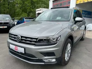 Volkswagen Tiguan 2.0 TDI DSG 4Motion PANO AHK LED Navi PDC