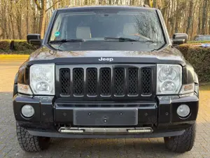 Jeep Commander 3.0 V6 CRD Overland|7 SITZER|R.KAMERA| Bild 3