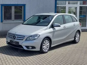 Mercedes-Benz B 180 B 180 BlueEFFICIENCY Sports Tourer
