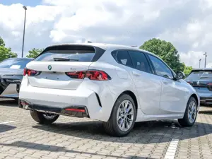 BMW 120 AHK RFK NAVI LED PDC V+H DAB Lenkradheizung Bild 2