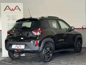 Dacia Spring Essential CCS Navi Kamera Apple Android Bild 5